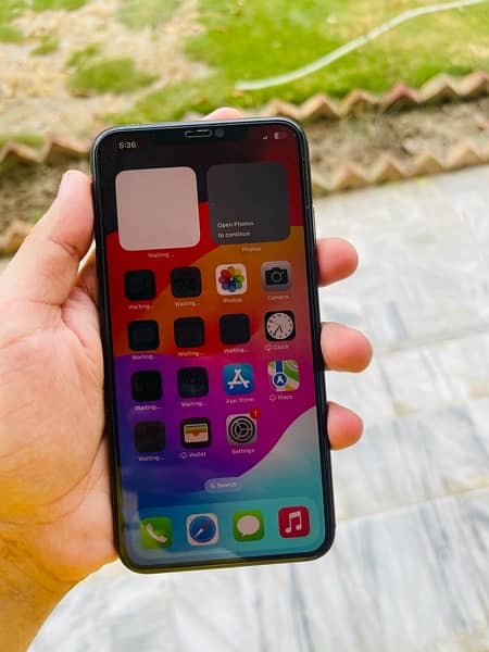 iphone xsmax dual physical 256 GB 4