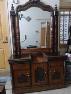 Dressing table with 2 side tables