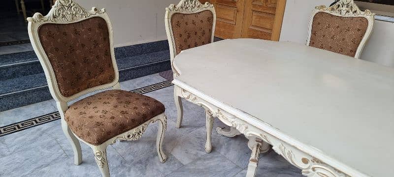 8 seater Dining table 6