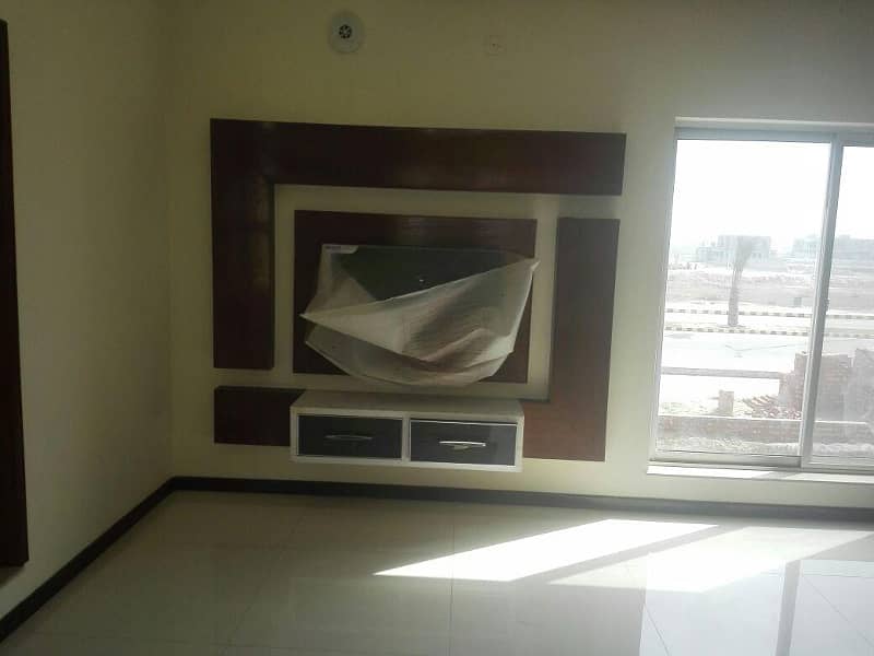 With 6 Inverter AC Installed 1 Kanal Lavish Bungalow On Top Location Of Phase 6 DHA Lahore For Urgent Rent 12