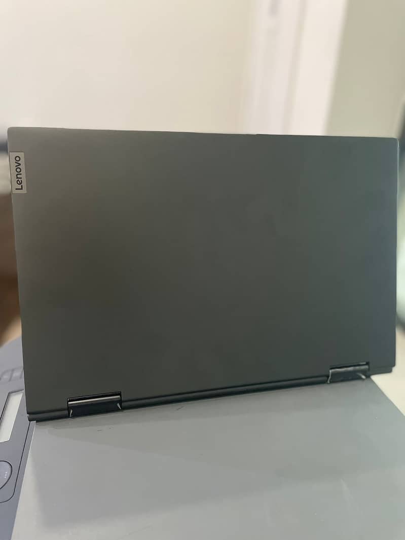 Lenovo Flex 5G 14" Touch Snapdragon 8cx 2.84 GHz 8GB Ram 1