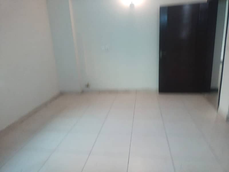 10 Marla 3 Bedrooms Flat Fully Tiled For Rent 13