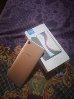 vivo Y81  3/32 with box charger