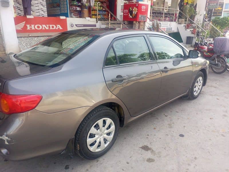 Toyota Corolla GLI 2010 12