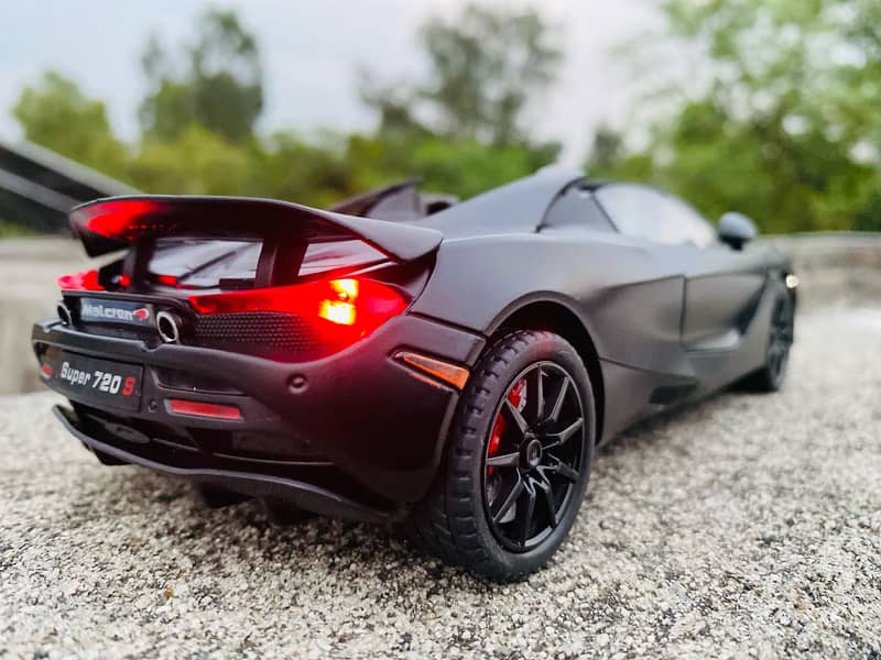 McLaren 720S Model Car Die-cast Metal body car 12