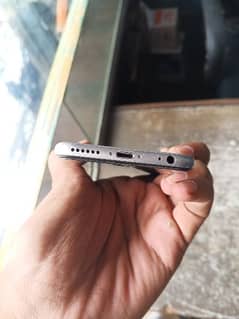 I am selling my I phone 6 s