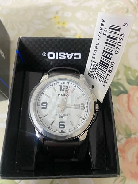 Casio brown leather strap brand new watch 1