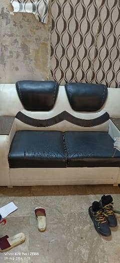 selling sofa set