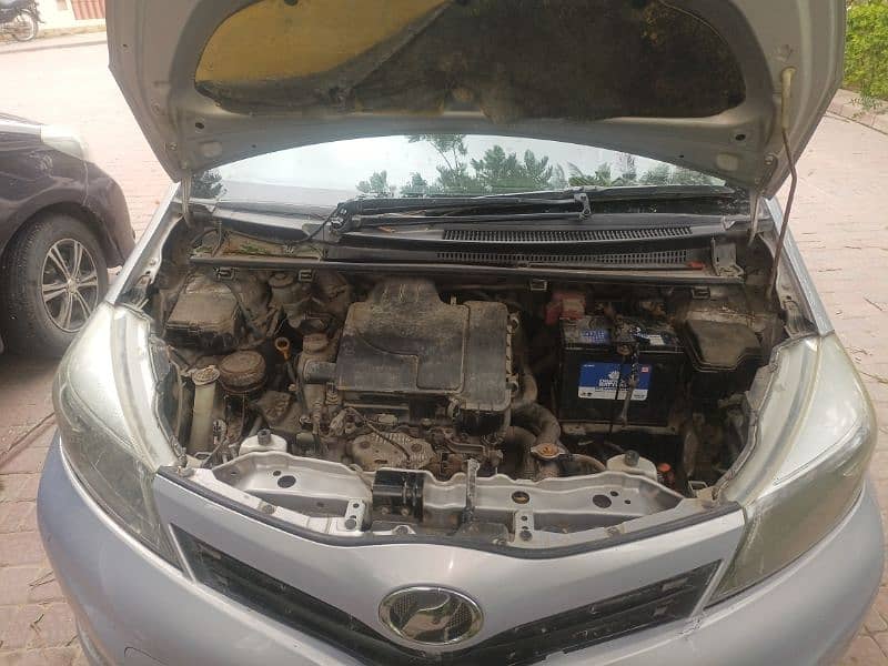 Toyota Vitz 2016 18