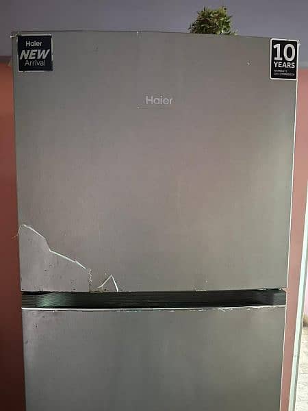 Haier Refgerator Full size in excellent condition. 2