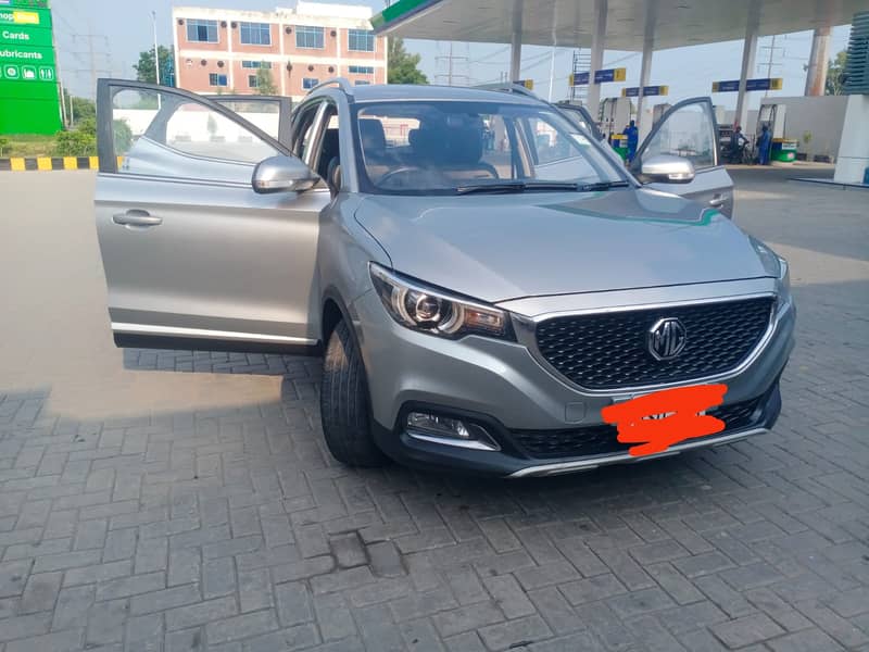 MG ZS 2022 3