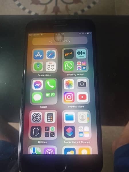 iphone 7plus full ok set 10/10 condition contact whatsapp only and olx 3