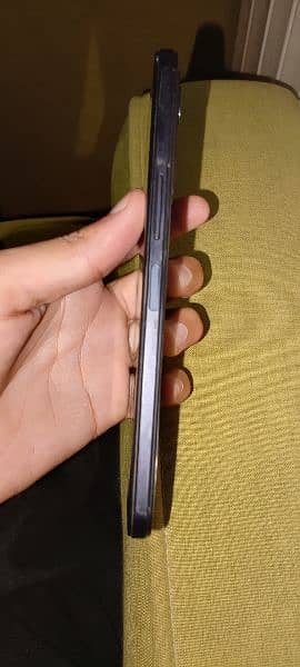 infinix note 11 , 10/10 condition, one handed used 1