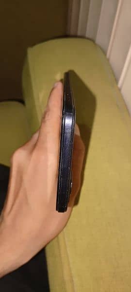 infinix note 11 , 10/10 condition, one handed used 2