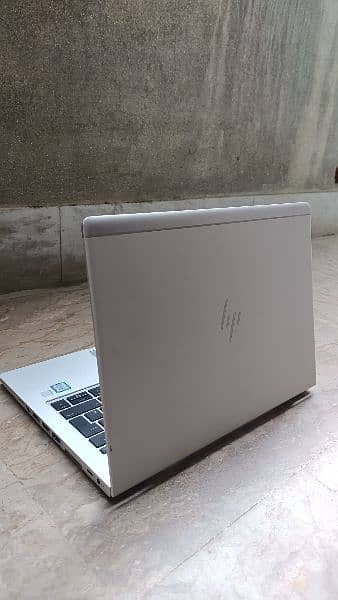 HP Elitebook 830 G5 2