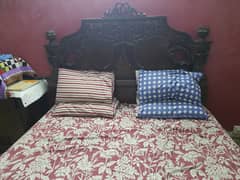 Good Condition Bed Set with Side Tabels without matress