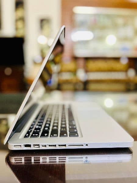 MacBook Pro Mid 2012 ( 8gb , 256gb ) 4