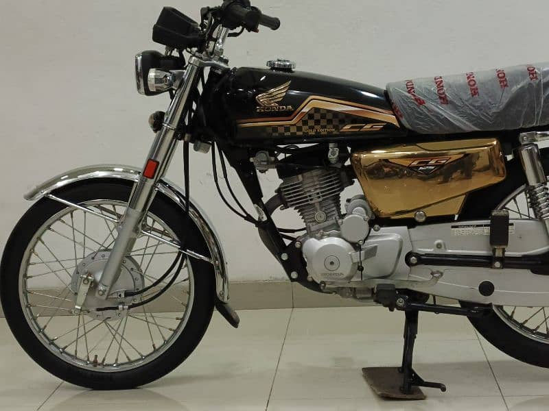 HONDA CG125 GOLD EDITION MODEL 2024 0