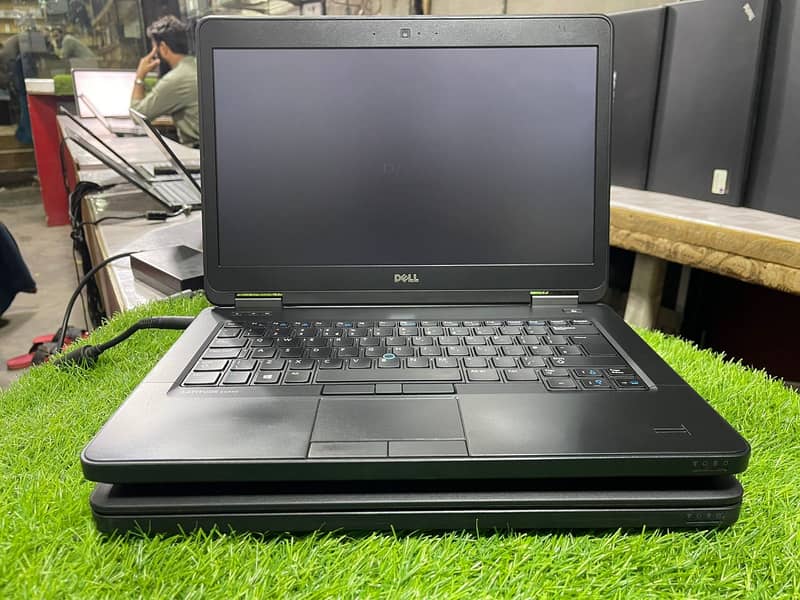 Dell Latitude E5440 (NVIDIA 02 GB) 3