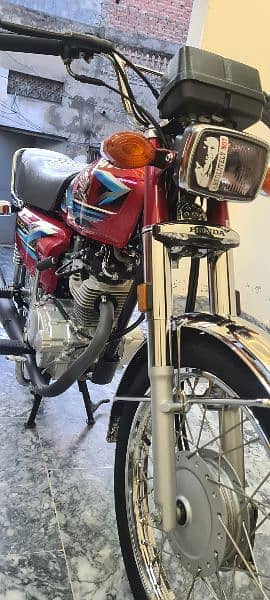 Honda 125 23/24 total genuine 1