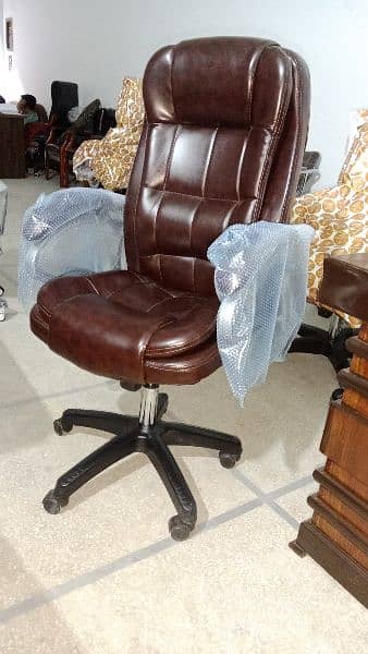 VIP office Boss revolving chair 12