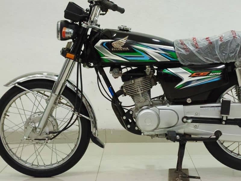 HONDA CG125 MODEL 22/23 1