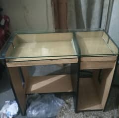 Urgent Sale Computer Table With Drawers