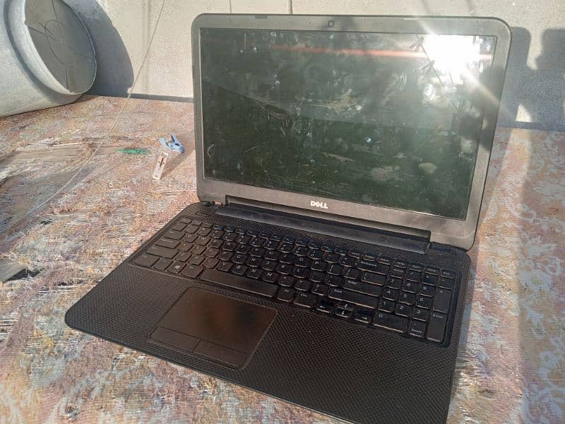 Used Dell Laptop in reasonable price 4