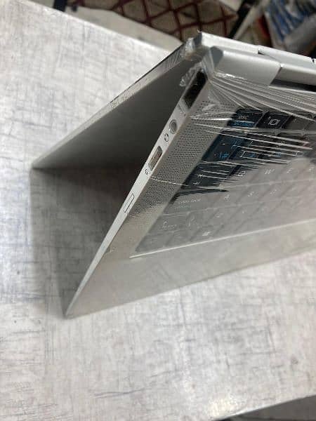 Hp Elitebook 1030 G3 x360 3