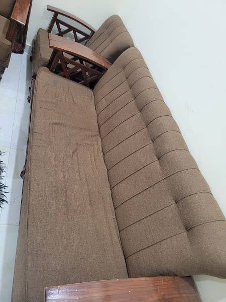 5 seater sofe set in just 25,000 0