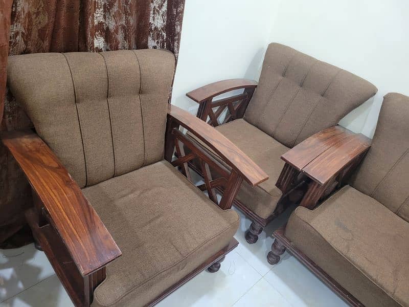 5 seater sofe set in just 25,000 3