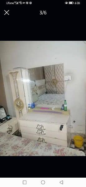 bed set good condition 1