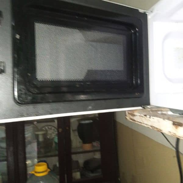 microwave 3