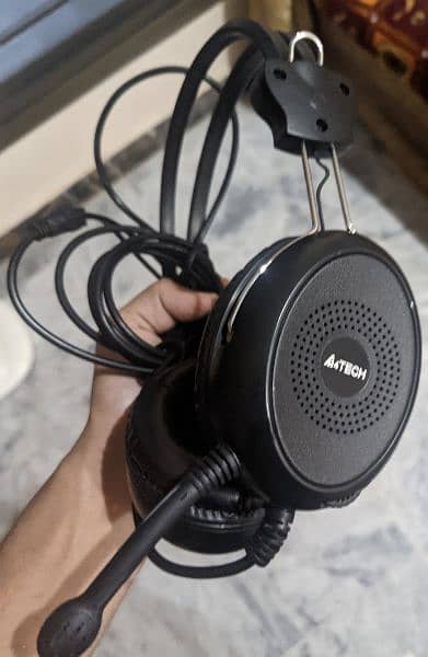 A4Tech Headphones (Model:HS-30) 1