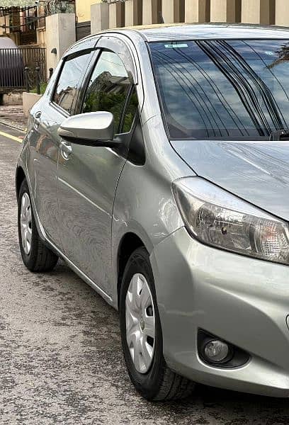 Toyota Vitz 2012 4