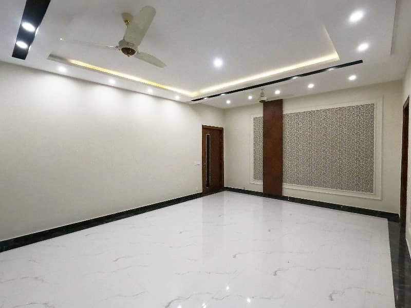 Buying A Facing Park House In Lahore? 43