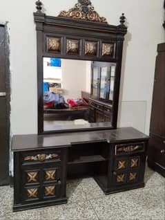 dressing table