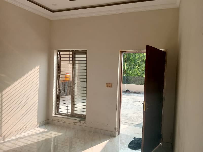 2ND FLOOR PORTION FOR RENT IN JOHAR TOWN 5