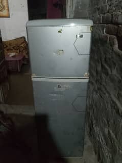 refrigerator 0