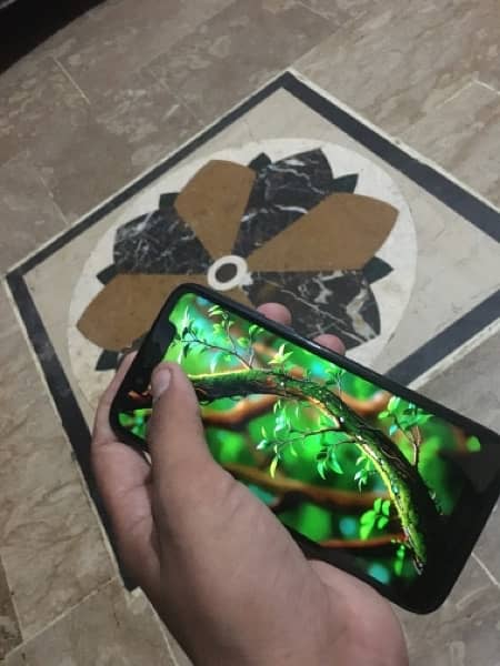 moto g7 play 2-32 gb 10/10 condition jis ko lena ho wahireply kare 2