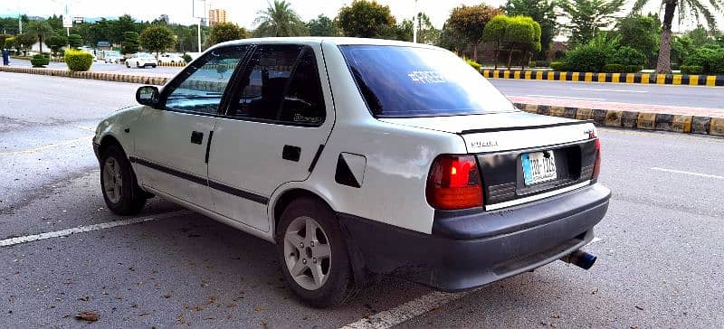 Suzuki Swift/Margalla 1990 4