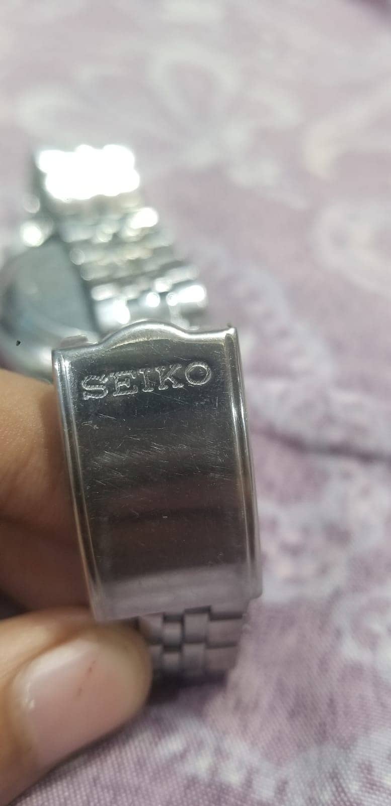 SEIKO STAINLESS STEEL WATCH BLACK DIAL 3