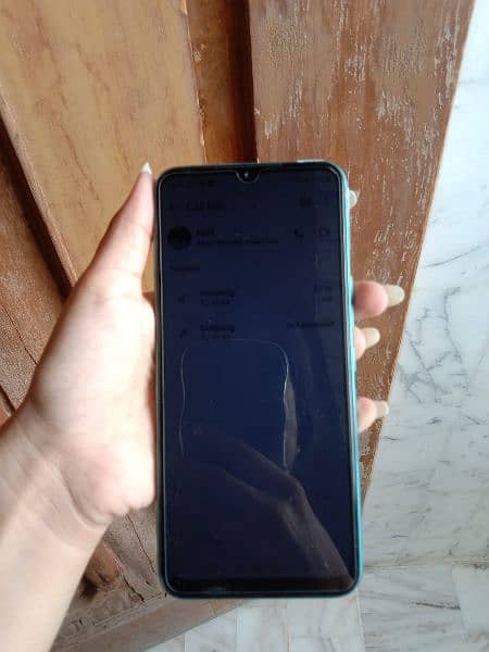 Tecno spark 8c 2