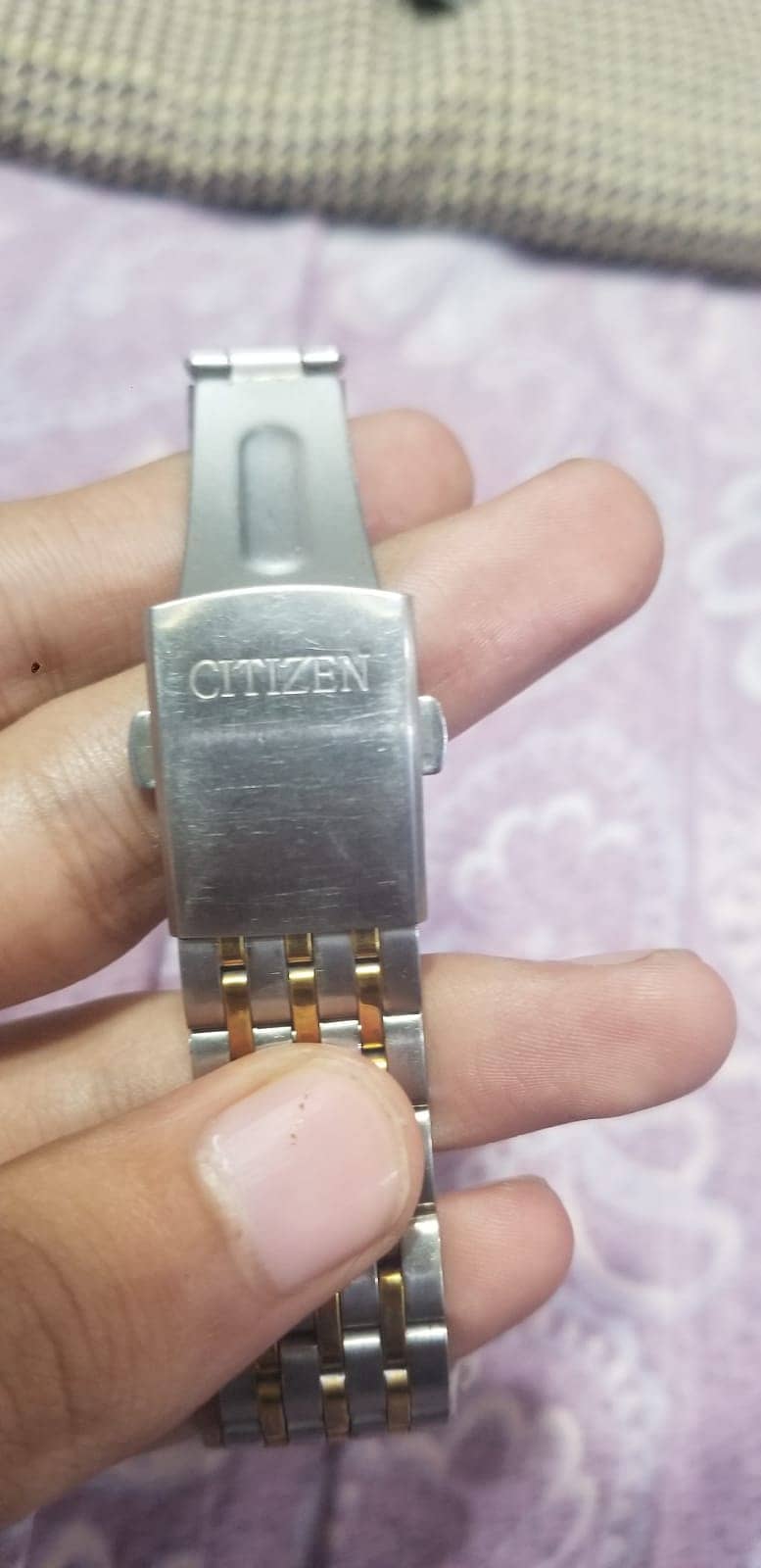 CITIZEN STAINLESS STEEL WATCH 2