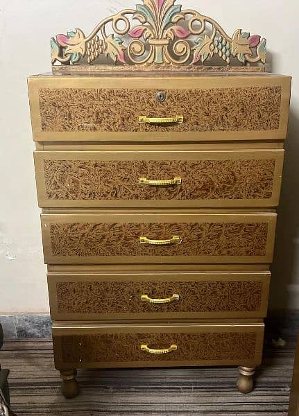 5 drawers 2