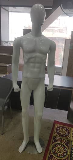 SELL OF MEN MANIQUIN / DUMMIES complete set. New condition