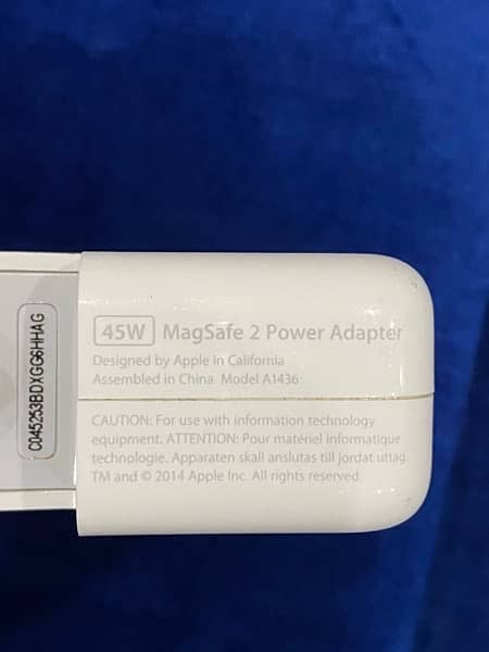 Apple Macbook Air 45W Magsafe 2 Original Charger 1