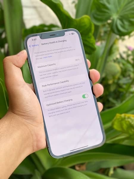IPHONE 12 PRO MAX •(JV) •96 HEALTH •(WATERPACK) 6
