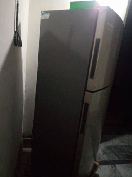 medium size fridge for sale phone number 03064043559 4