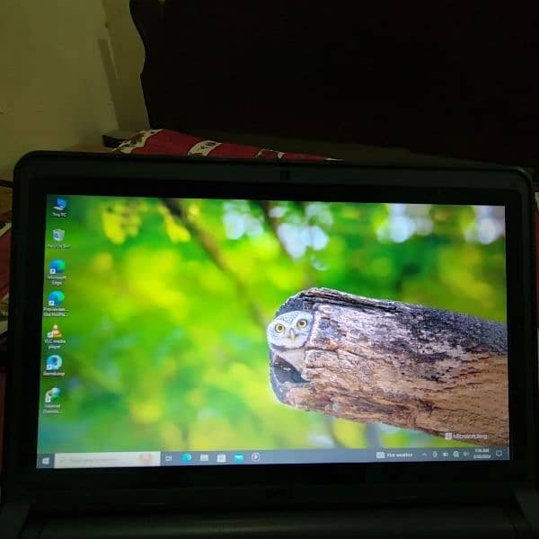 laptop Dell latitude 3340 touch screen Intel processor 8